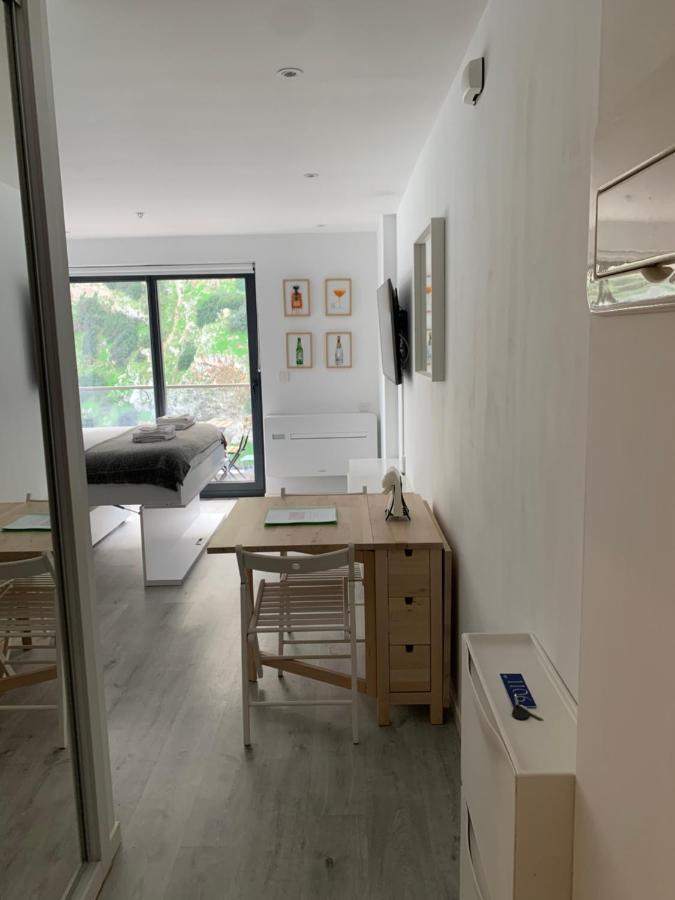 Cp High Floor Luxury Studio ยิบรอลตาร์ ภายนอก รูปภาพ